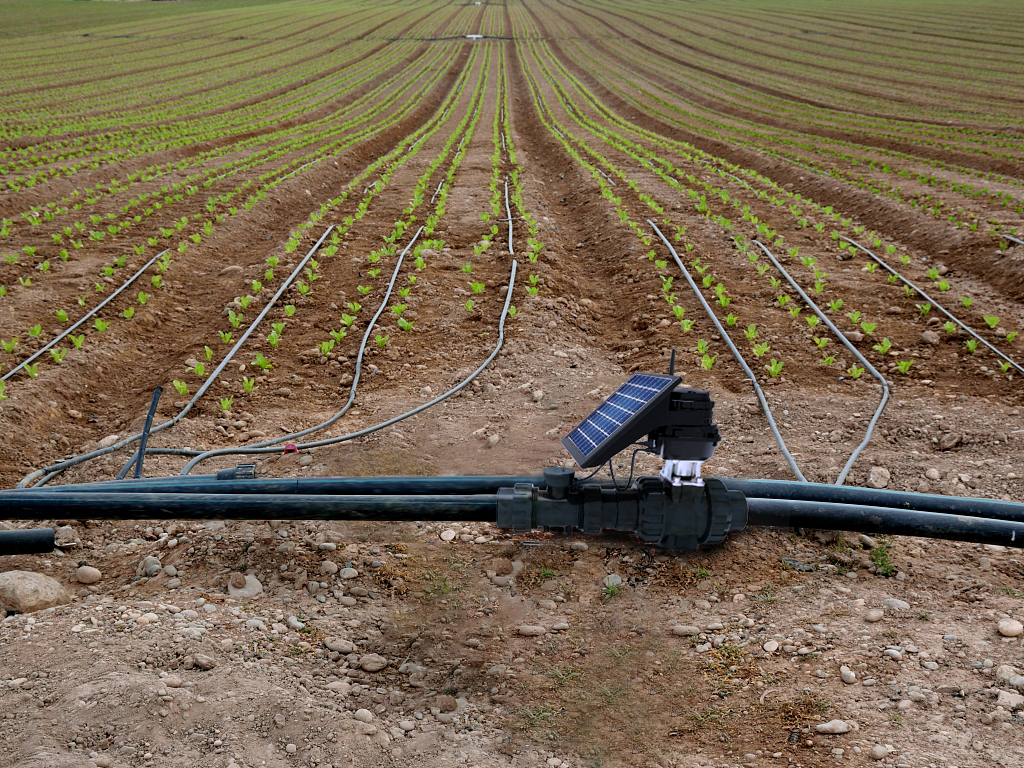 智慧农业灌溉强泰无线灌溉控制器替代电磁阀